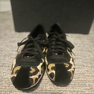 Size 8 Leopard print Coach sneaker shoes nearly new condition